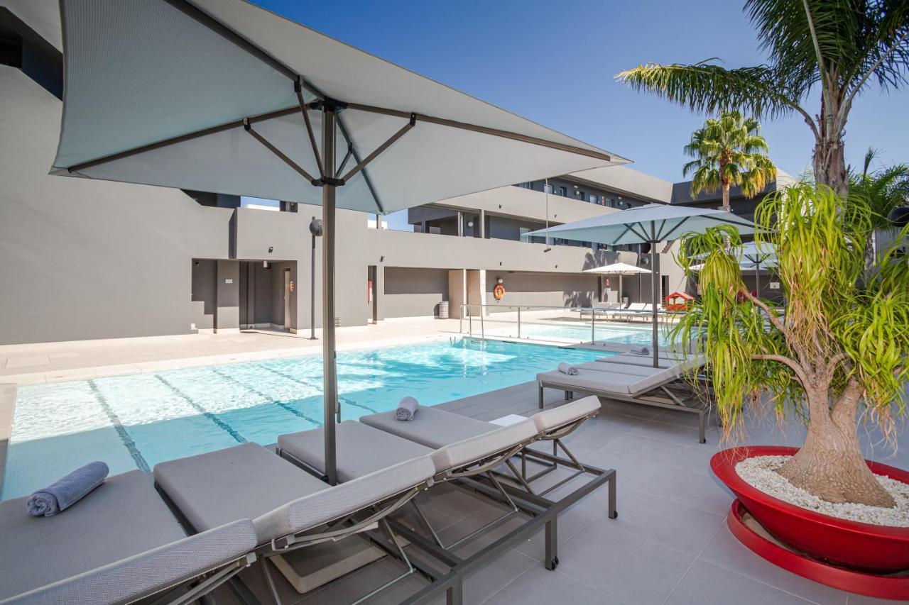 Migjorn Ibiza Suites&Spa Playa d'en Bossa Exterior foto