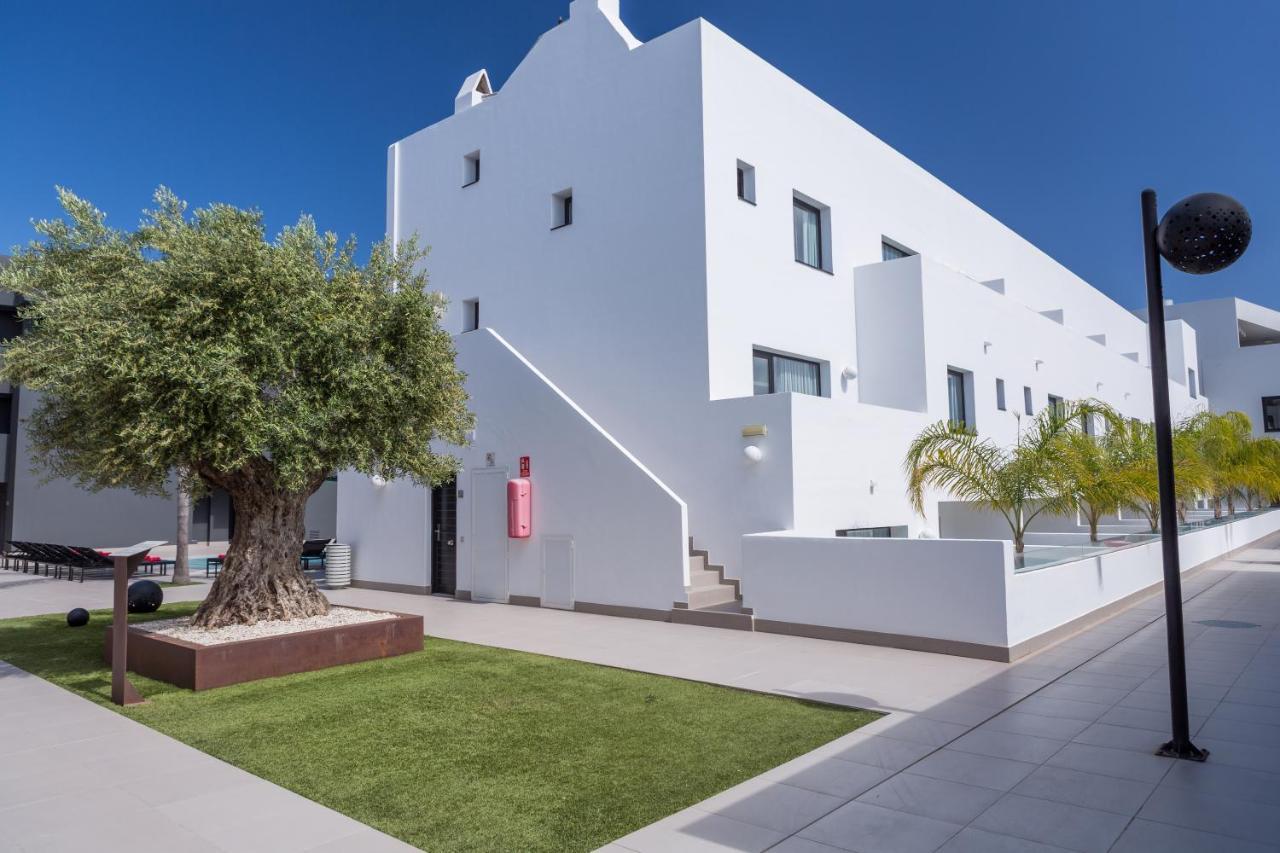 Migjorn Ibiza Suites&Spa Playa d'en Bossa Exterior foto