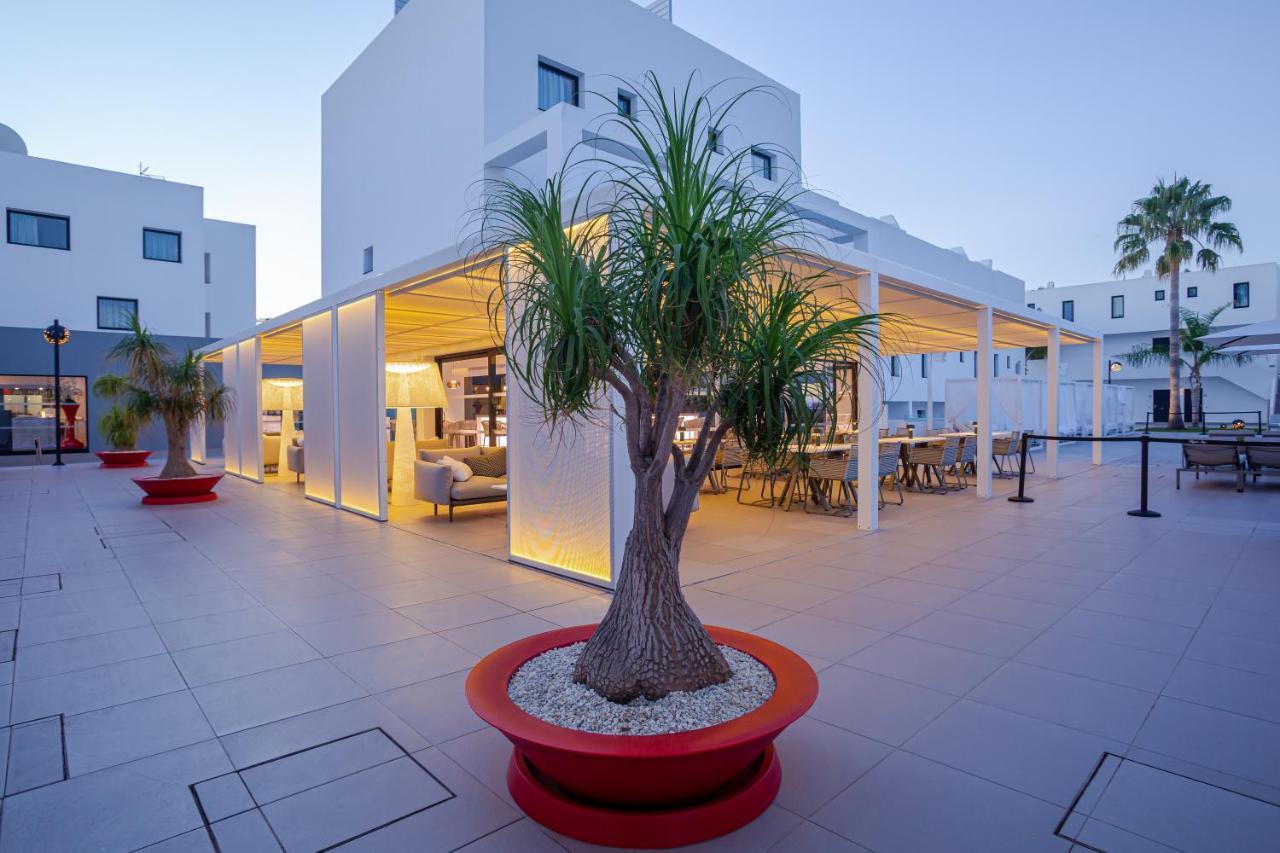 Migjorn Ibiza Suites&Spa Playa d'en Bossa Exterior foto