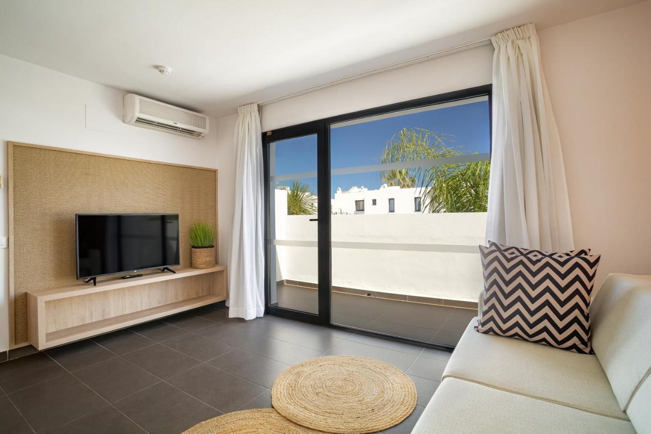 Migjorn Ibiza Suites&Spa Playa d'en Bossa Exterior foto
