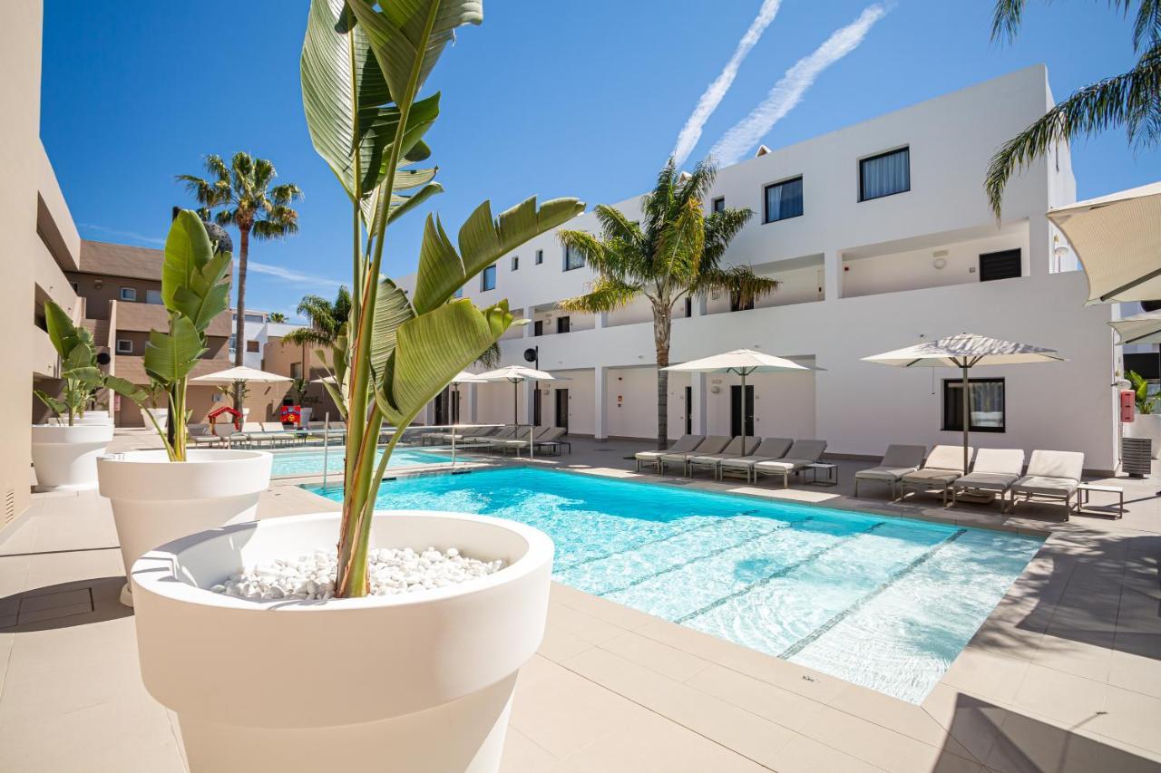 Migjorn Ibiza Suites&Spa Playa d'en Bossa Exterior foto