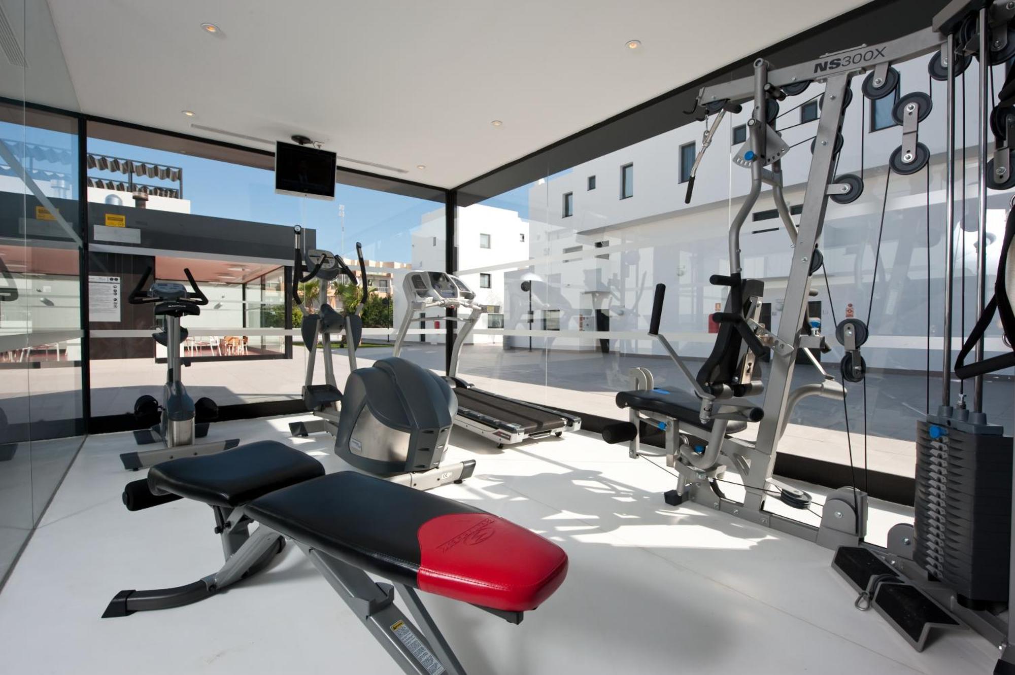 Migjorn Ibiza Suites&Spa Playa d'en Bossa Exterior foto