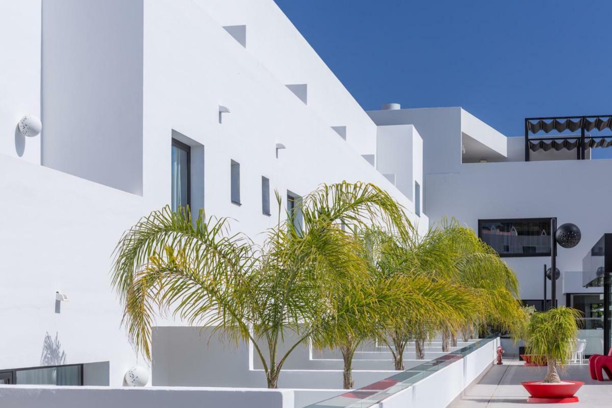Migjorn Ibiza Suites&Spa Playa d'en Bossa Exterior foto